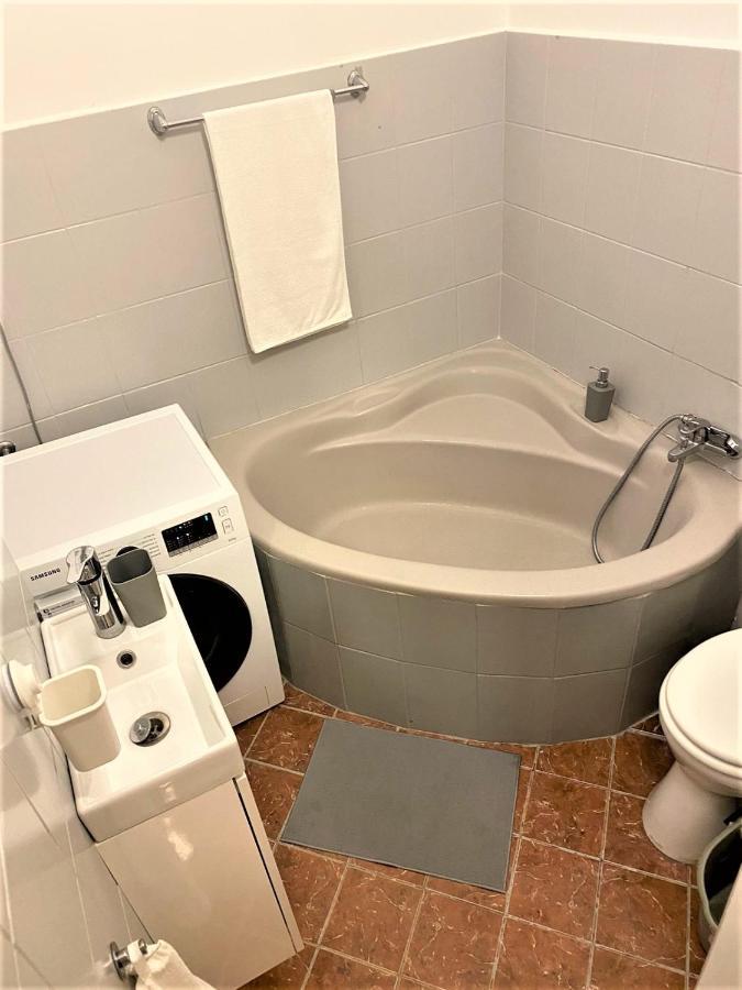 Quiet And Private Studio In The Center Apartment Будапеща Екстериор снимка