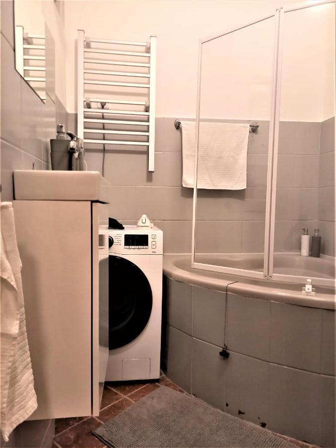 Quiet And Private Studio In The Center Apartment Будапеща Екстериор снимка
